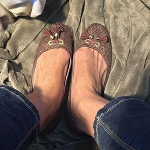 Maroon sparkly flats